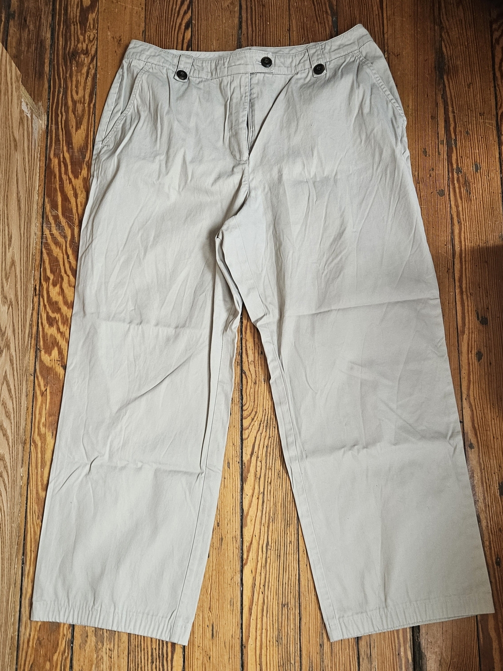 Appleseed's Light Gray Women's Casual Chinos.